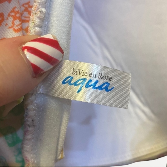 𝅺la Vie En Rose | XL Rainbow Twist Bikini Top (SC) - Picture 3 of 5